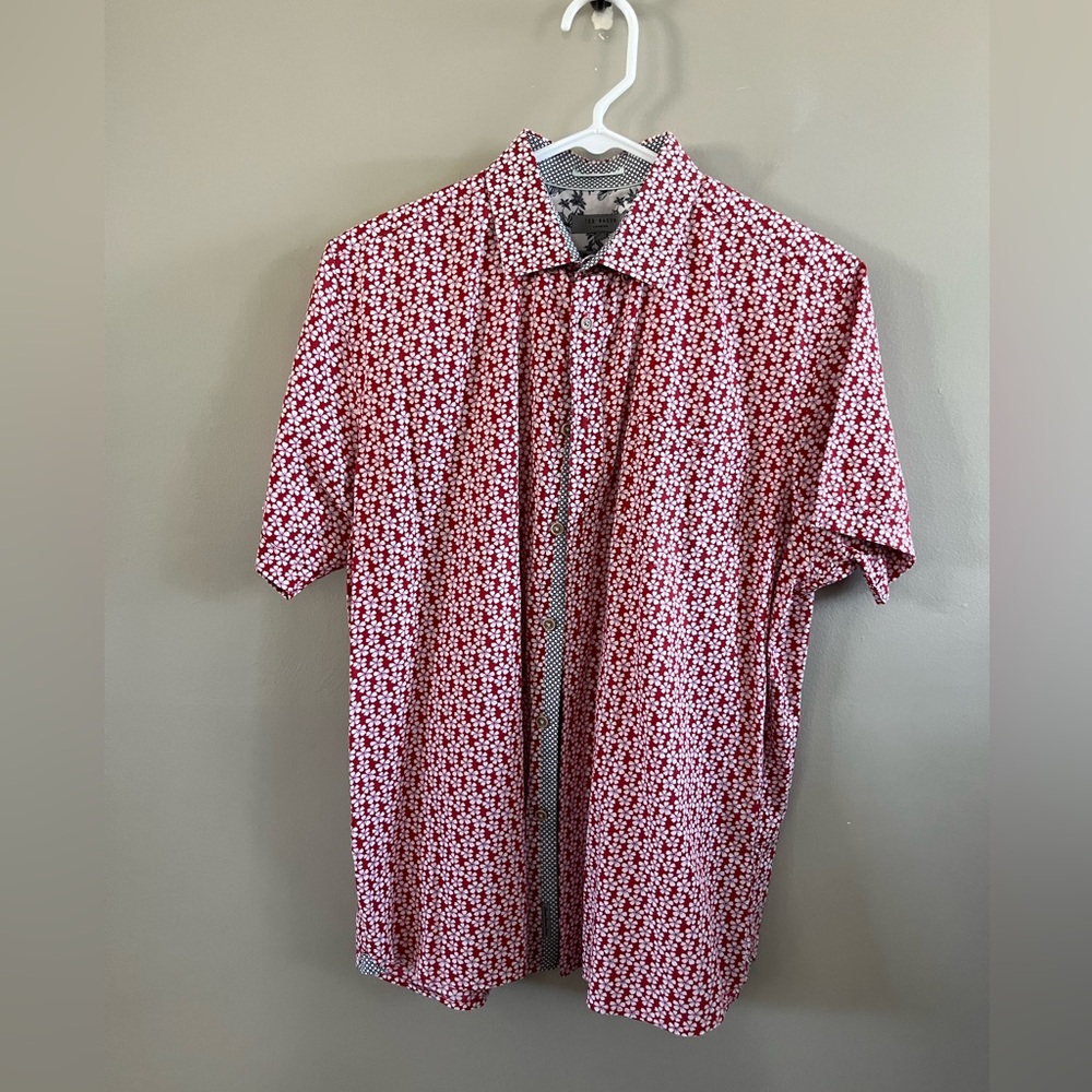 Ted Baker London Short Sleeve Button Up Dress Shirt Red White Patterned Size 5 (